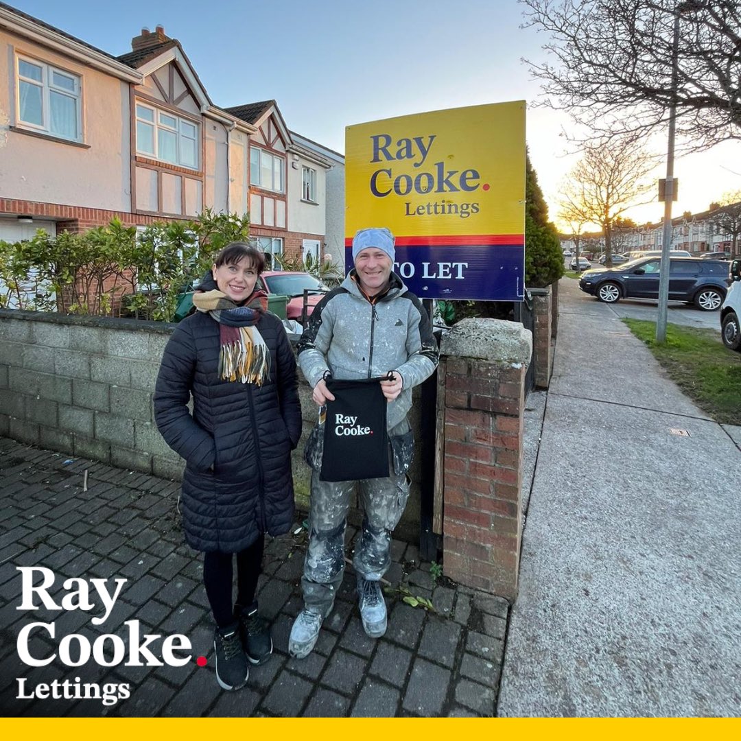 Ray_Cooke's tweet image. All the best to Tudor &amp;amp; Elena collecting the keys to their beautiful new 🏠 in Tallaght 📍

Thinking Lettings? Think Ray Cooke! 📲 01 403 0720 

#raycookelettings #movein #keycollection #keyhandover #movingday #lettingagent #raycooketallaght