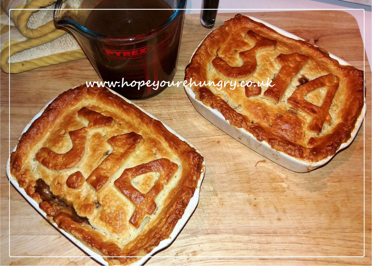re_hungry's tweet photo. Good morning lovely Hungrys! Chilly days call for #comfortfood like my Steak #Ale & #Mushroom pies - recipe: https://t.co/lUKhWxJEcZ Rich, rib-sticking #stew & all butter #pastry, simple & sumptuous! Stay hungry! ;) x #bakeithappen #homemade #PiPie #pie #beer #gravy #mushrooms https://t.co/7sYjhyVVVI