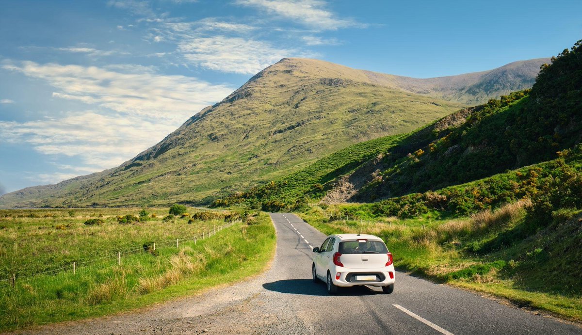 Jacklefet's tweet photo. Take a #trip to #Ireland's countryside and discover the hidden gems in its rural areas.

You can create your own Ireland road trip with #killarneytour&amp;taxi. Contact us today to find out more about our #Private Guided Tours. 

https://t.co/Y6OcxUhRWb 

#privatetours #countrysi ... https://t.co/mCplLzNIU5