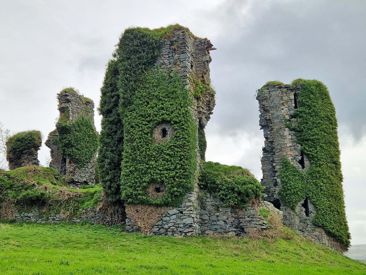 Would you believe there actually is a green castle in Greencastle? We came across these ruins of 13th century Northburgh Castle. We have so many castles on our own doorstep, but there was something quite evocative about this ancient stronghold slowly being reclaimed by nature.