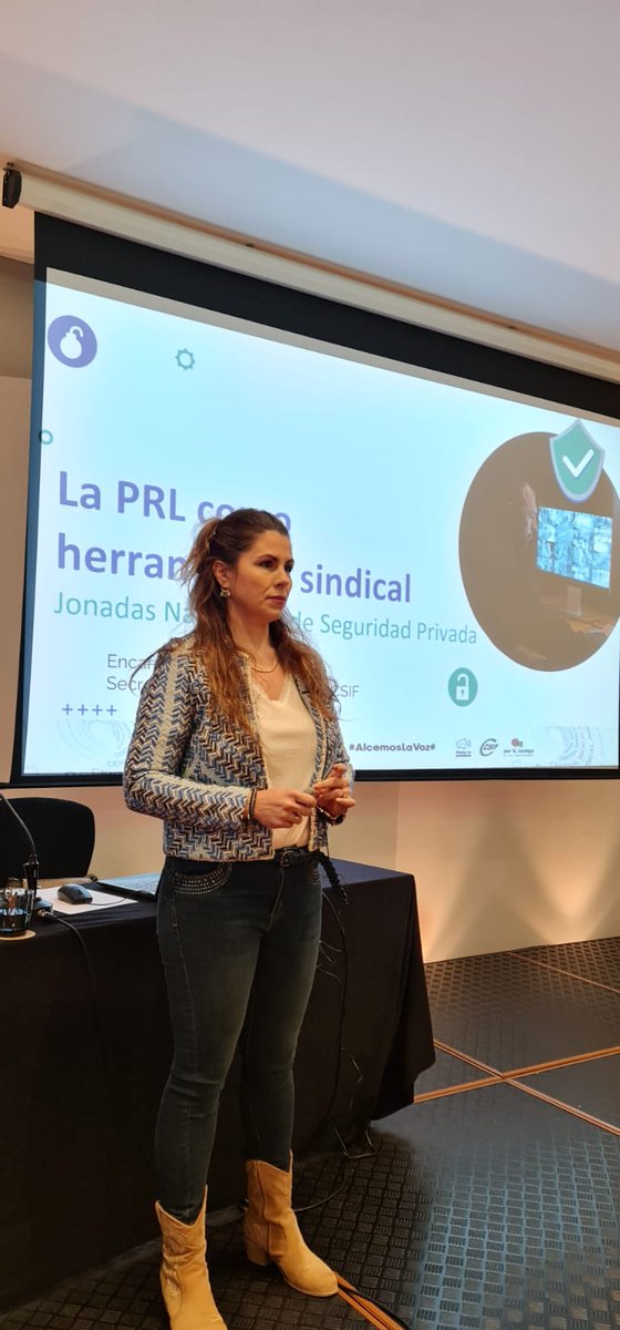 CSIFnacional's tweet photo. ➡️ La Seguridad Privada está expuesta a multitud de riesgos  (trabajo a turnos/nocturnidad, agresiones, carga postural, ...) en gran medida sin evaluar. Hay que proteger a quien nos protege.

🗣️Encarna Abascal, secretaria nacional de @CSIF_PRL, explica las reivindicaciones de #CSIF para mejorar las condiciones laborales y la salud laboral.