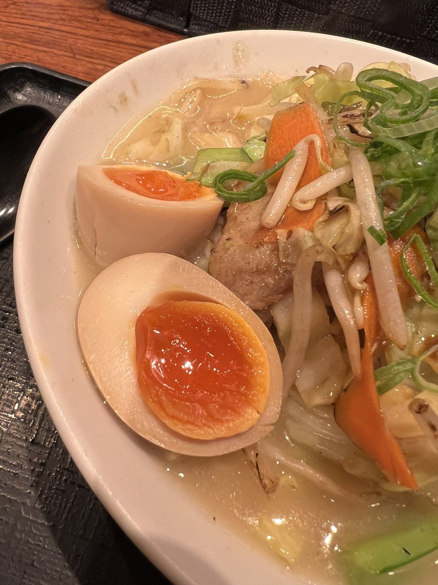 ookuiip's tweet photo. 市ヶ谷の札幌タンメン^ ^ベジ逹 #美味しいタンメン https://t.co/HS56EzNzsu