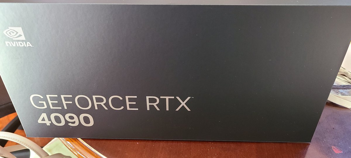 AKAGarwynn's tweet photo. I couldn't find Founders Edition GPUs here in Okinawa, so getting this #GiftRTX prize was a very happy surprise! Thanks @NVIDIAGeForce @NVIDIAGeForceJP ! https://t.co/A3tIFMeDRZ