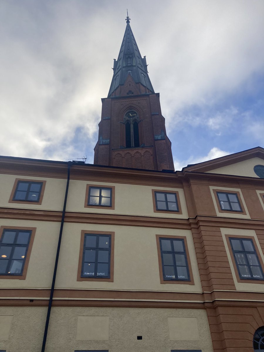 HugoZH's tweet image. En känsla av Valborg i luften! #Uppsala