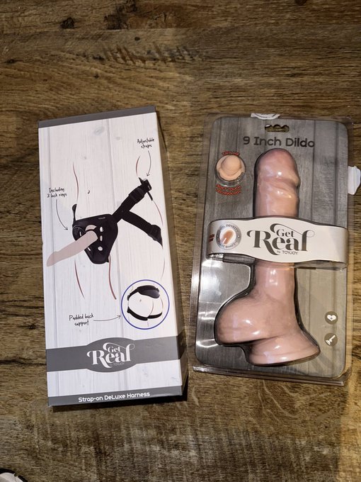 My new toys https://t.co/V1VdcHN3v9