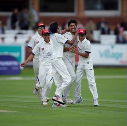 BerksCricket's tweet image. The last trials for our @_MCCFoundation hub programme for 2024 are taking place on Saturday 3rd February. For more information on venues, timings and age groups... please follow the link below 👇 

bit.ly/49yvVPt 

#berkshire2024 #fobc #mccfoundation #cricket