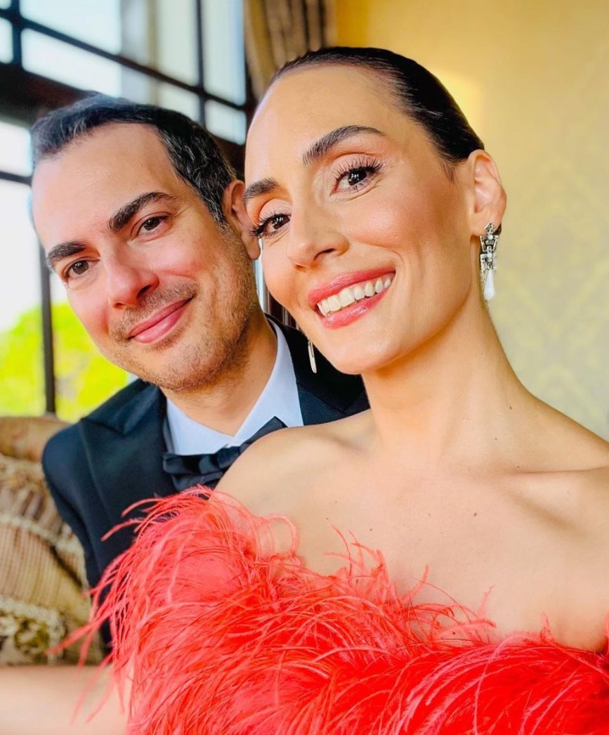 bosunatiklama's tweet photo. İngiltere tarafından 'Global Talent Visa'yı almaya hak kazanan Harun Tekin, sevgilisi Melisa Sözen ile birlikte Londra'da ev tuttu. (Hürriyet) https://t.co/Q2h4UM0xr6