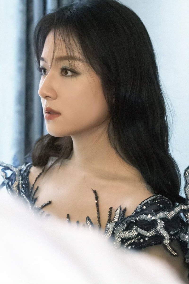 oyoe_niudi's tweet photo. [24/01/31] 🦋 Li Landi's Studio Update! 2/3

Shares Landi's pict at Weibo Night 2024

#LiLandi #李兰迪 #이란적 #หลี่หลานตี๋ #LandyLi #LiDahe #XiaoLan #TheStarryLove #cdrama https://t.co/or56TS9ss4