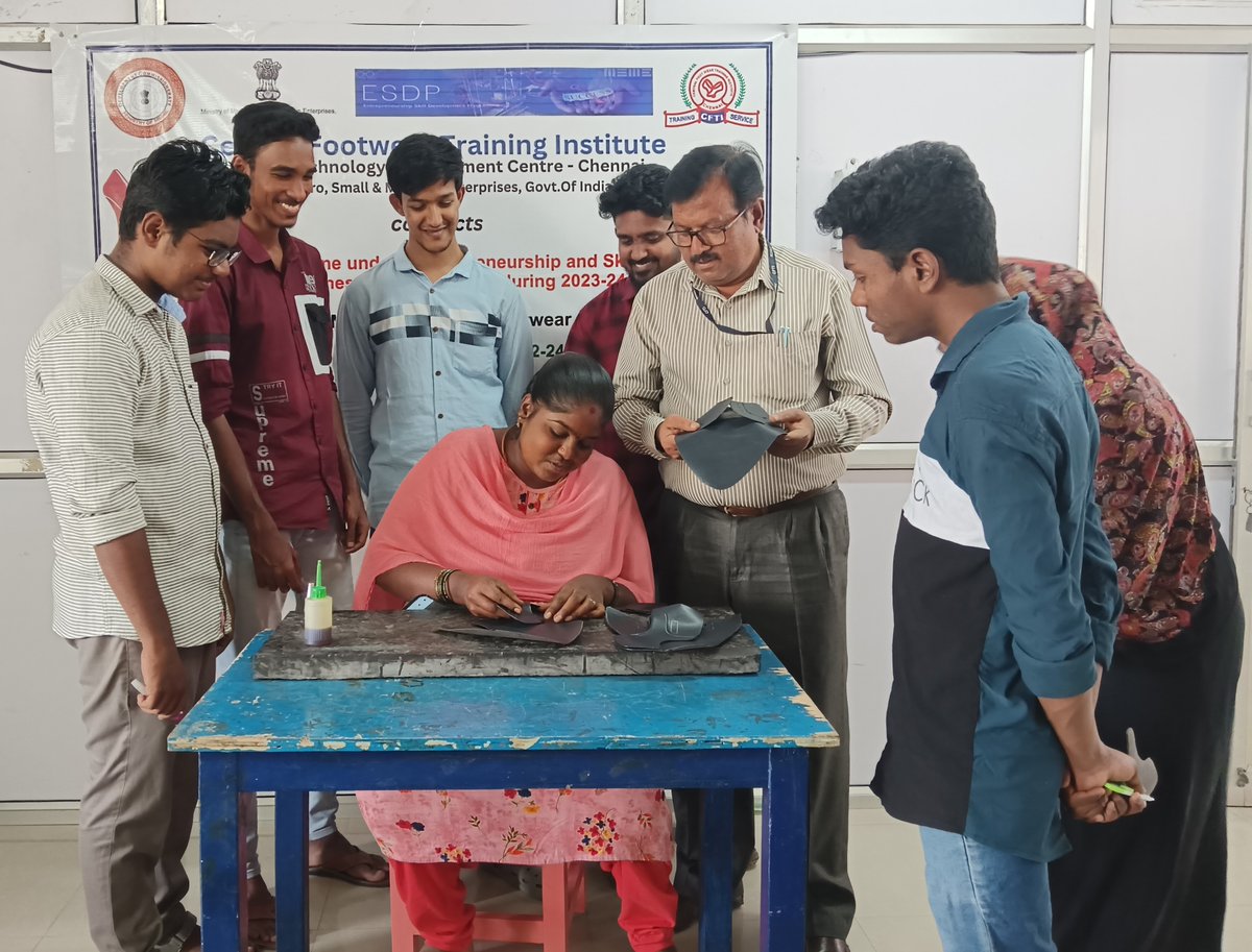 CFTI_Chennai's tweet photo. CFTI Chennai's trainers conducting a Entrepreneurship Skill Development Programme (ESDP), Sponsored by the Office of DC MSME.
@dcmsmeoffice @minmsme @mygovindia
#EntrepreneurshipskillDevelopmentprogramme #ESDP https://t.co/winCQjfPQE