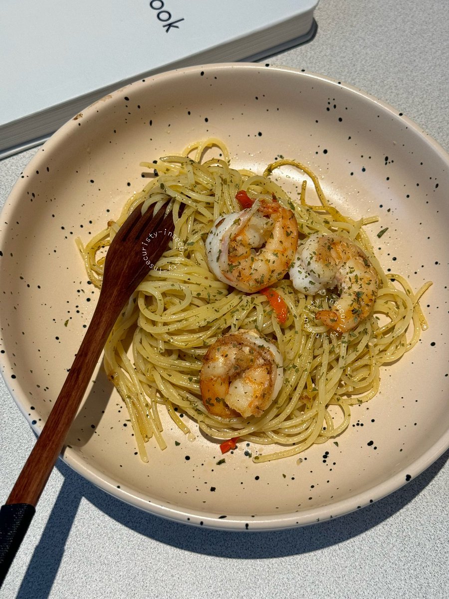risty 👩🍳 tweet media