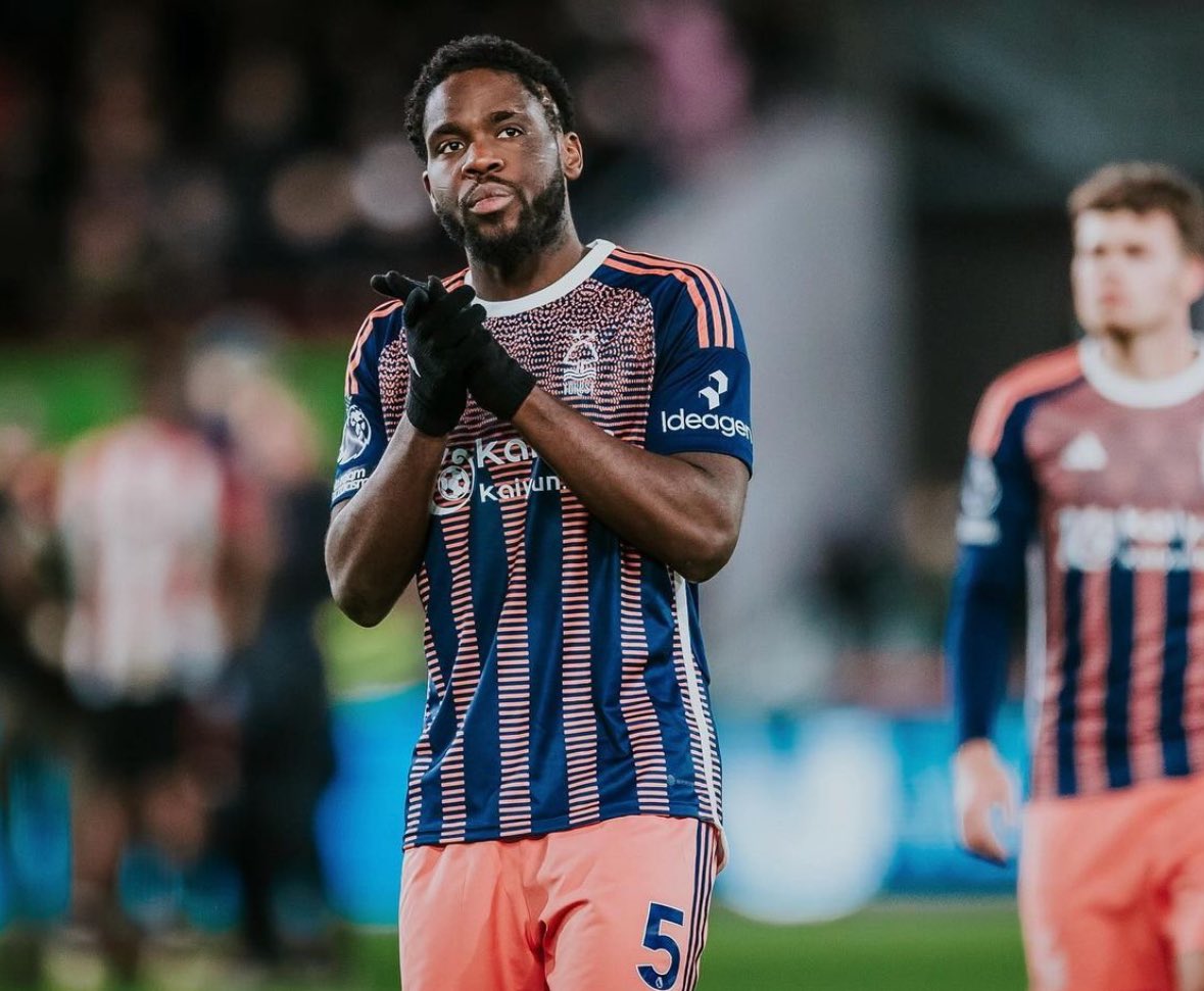 FabrizioRomano's tweet photo. 🔴🔵 Olympique Lyon have agreed both Orel Mangala and Saïd Benrahma deals on club side.

Mangala will join on permanent deal, Benrahma on €5m loan fee plus €12m buy clause.

↪️ There are details to be clarified on personal terms with Mangala + player’s camp side with Benrahma. https://t.co/1F1TIOWBfK