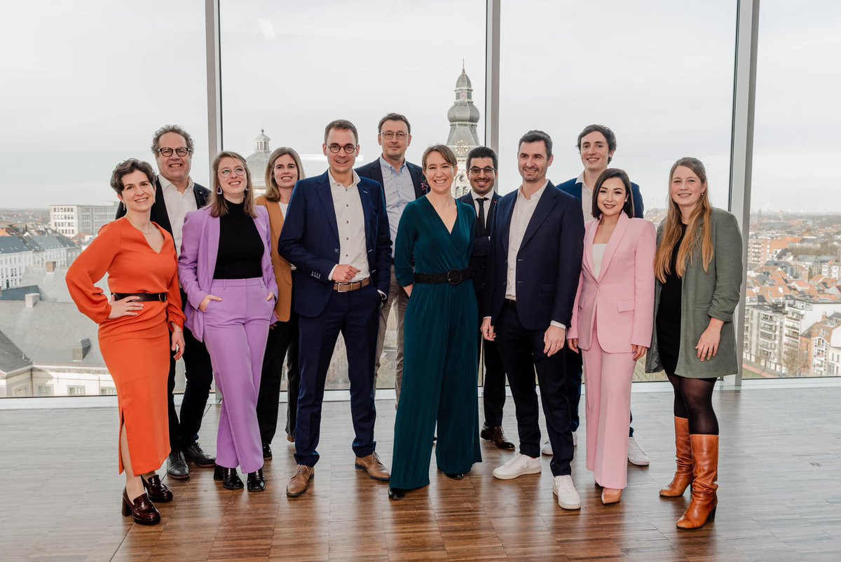 Heel fier om afgelopen weekend tijdens de nieuwjaarsreceptie onze eerste 12 kandidaten voor de gemeenteraadsverkiezingen voor te stellen. Samen gaan we voor het best mogelijke resultaat 👊

Meer info? Neem dan een kijkje in de reacties!
<a href="/CDenV_Gent/">CD&V Gent</a>