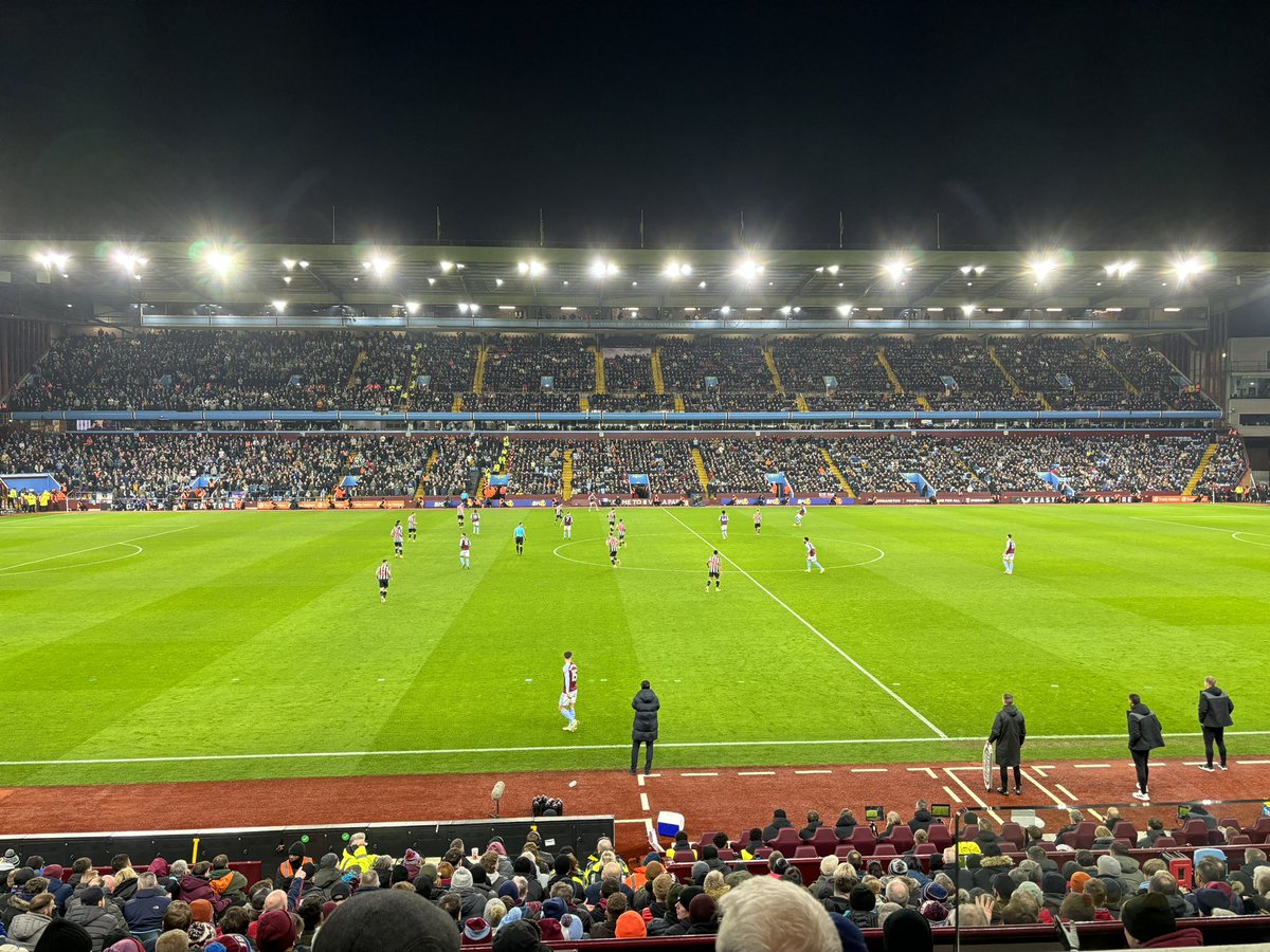 mrfarrpe's tweet photo. Hospitality tickets and a NUFC win!! Hard not to celebrate when sat with Villa fans! ⚫️⚪️ https://t.co/jDhwrbt229