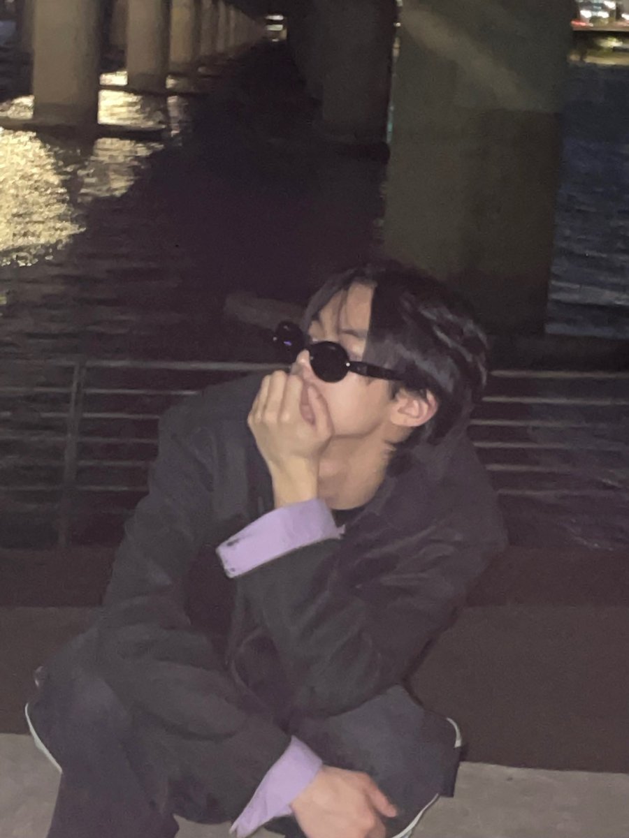 R0Blov5's tweet photo. 김도훈 진짜 귀여운점...

추구미이건데..                      팬한테이런말투씀 https://t.co/7Z8GcM53qG