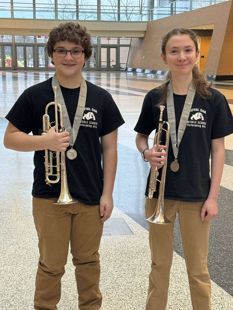 royaloakschools's tweet photo. Bravo to Giulia Pierce and Troy Jesse, the outstanding Royal Oak Middle School trumpeters who dazzled with the All-State Middle School Band on Saturday. 🎺👏
#ROSCommunityofExcellence #AllStateBand #MichiganMusicConference #WayToGoWednesday https://t.co/rRMDpQnk1P