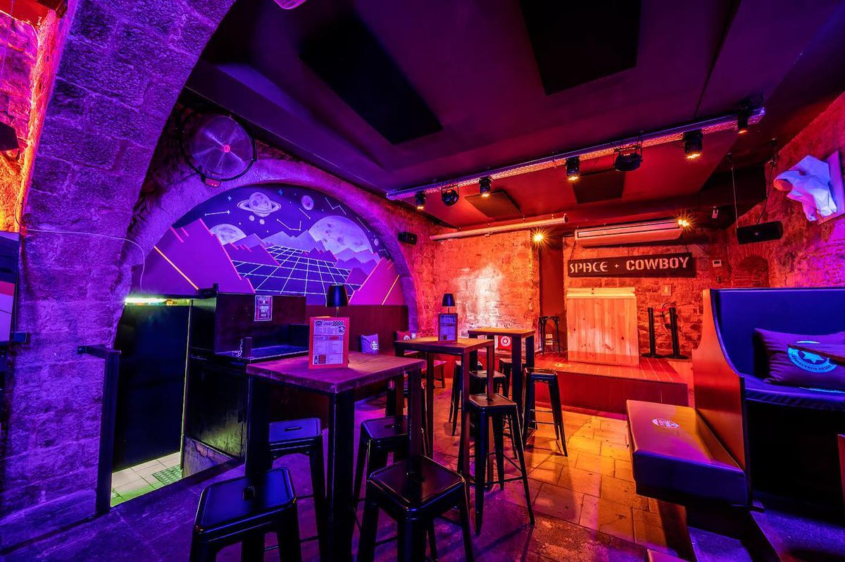 RobertsSpaceInd's tweet image. See you, Space Cowboy... In Barcelona this weekend!

Join us as we send members of our Community and Development teams to crash the first #BarCitizen World Tour stop of 2024! Rumor has it there might be some sweet loot for grabs.

More info: play.sc/barcitizen