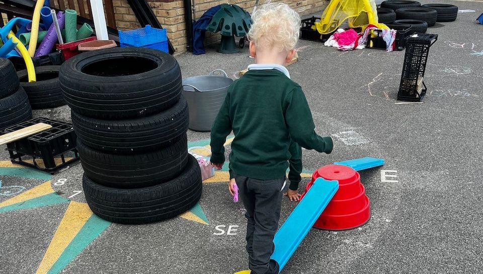 Our #OPALSchools make sure children have AMAZING play at school EVERY day 🎉 Find out more about the @OPAL_CIC Primary Programme 👇 #PrimarySchools outdoorplayandlearning.org.uk/contact-us/