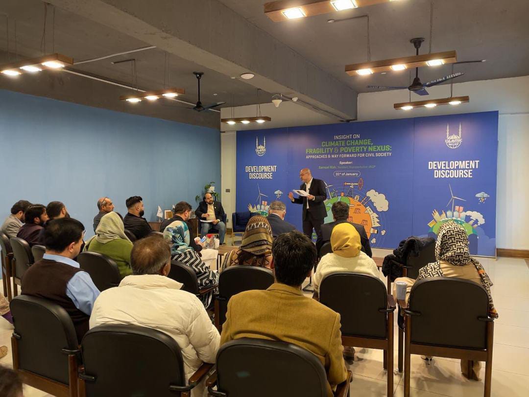 IslamicReliefPK's tweet photo. "The ability to be resilient against one crisis is okay but Pakistan is facing multidimensional crisis, happening all at once."

@samuelrizk talking about the need for building long-term capacity and shifting focus on the future. https://t.co/Xa9FNRr3AB