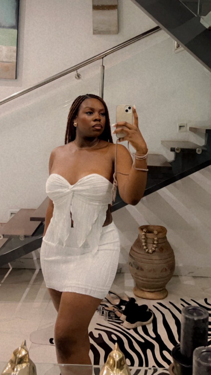 kerybaaby's tweet photo. Abidjan me va si bien 🤭✨🇨🇮. Vive la CAN de l’hospitalité, vive la Côte d’Ivoire 💕 https://t.co/WFkKIAw0dj