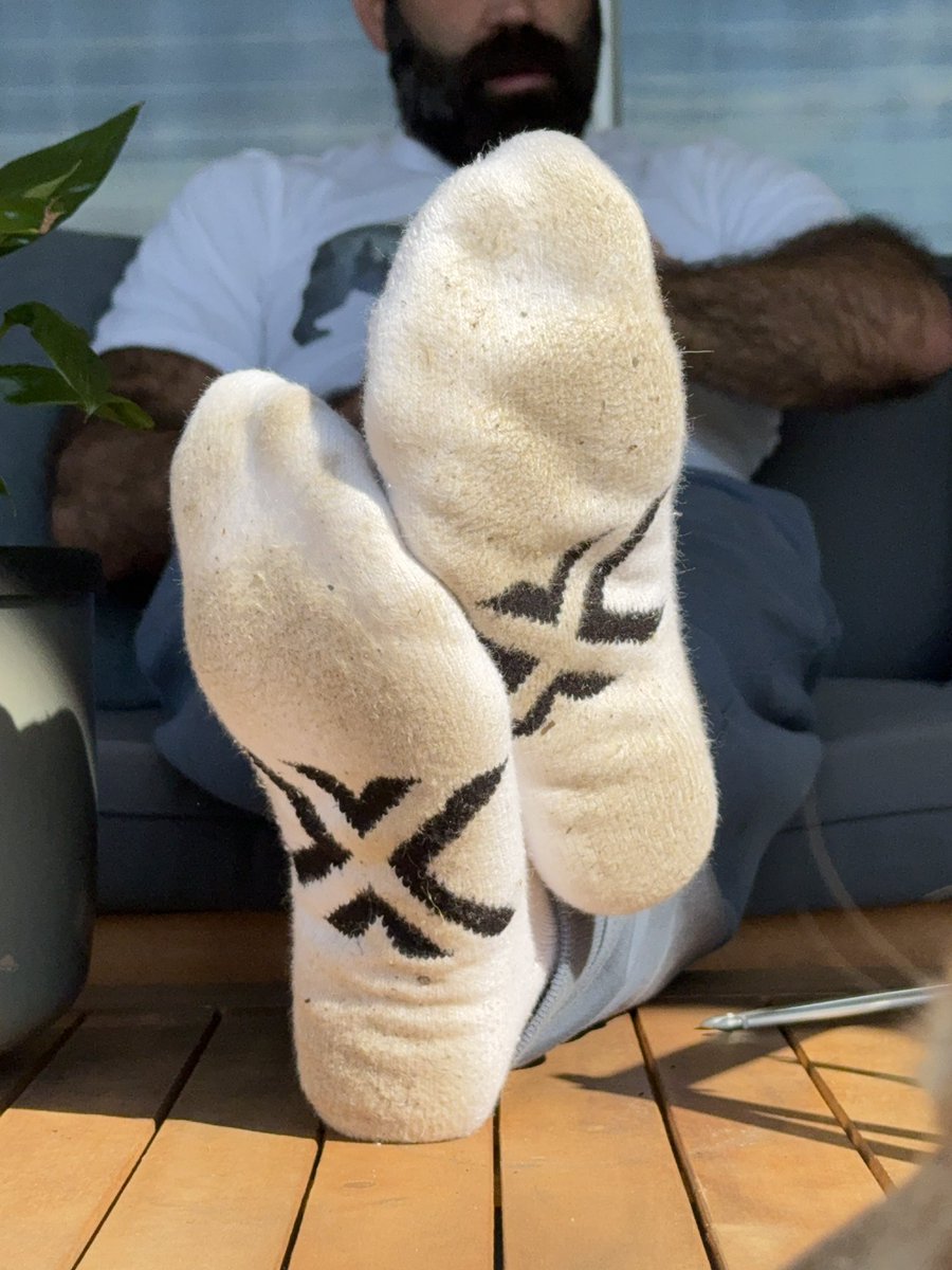 Beardedfootman tweet media