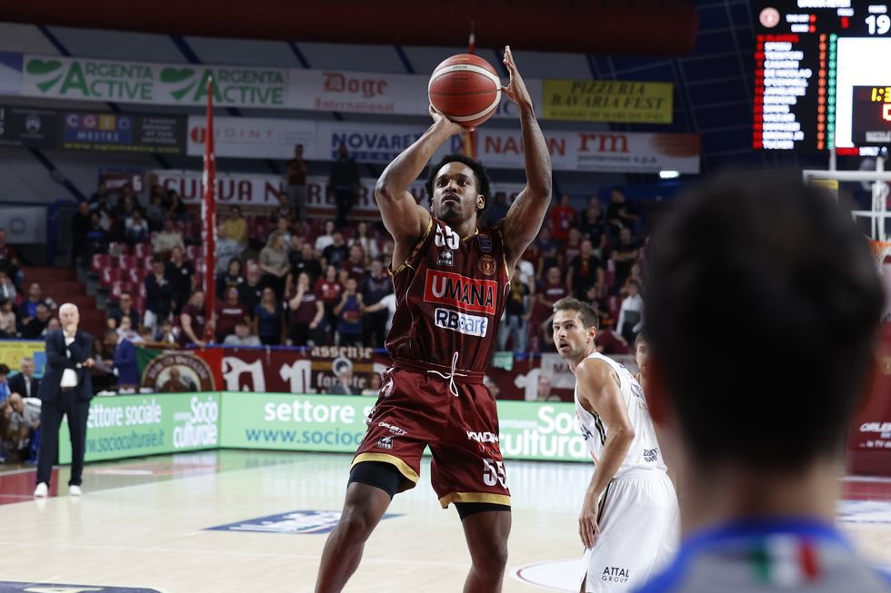 Andrea__Calzoni's tweet photo. ✅🇮🇹OFFICIAL: Barry Brown Jr leaves Umana Reyer Venezia.
All confirmed since January 7th.
#Eurocup #ReyerVenezia #Reyer #Barrybrown #Eurocup https://t.co/gYFaG3xKSB