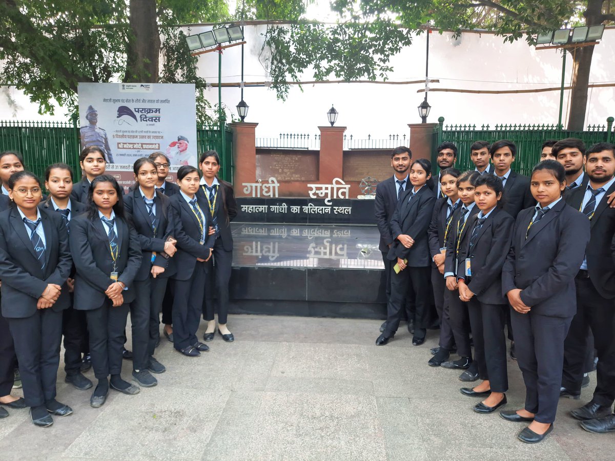 GNIOTCollege's tweet photo. Prayas Club explores Gandhi Smriti, delving into Mahatma Gandhi's life,  principles, and mission, gaining profound understanding of Gandhian  ideology.
#GNIOT #GIPS #PrayasClub #GandhiSmritiVisit #StudentExploration #GreaterNoida https://t.co/nivapN6K2T