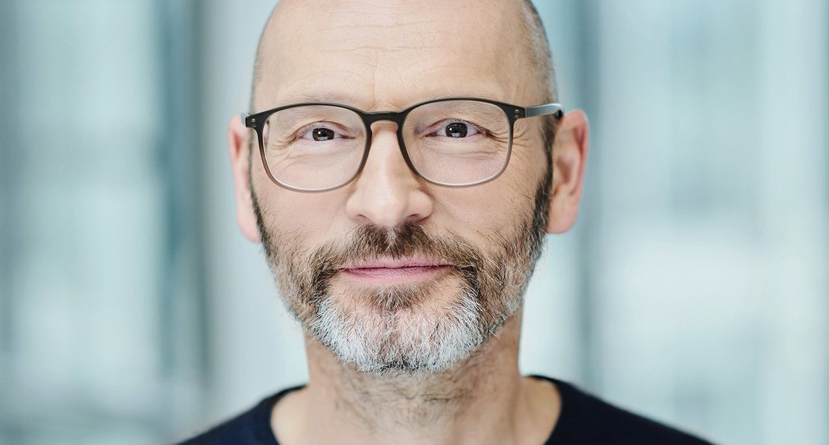 Perspektivwechsel: Ex-Spiegel-Chefredakteur Steffen Klusmann arbeitet für politisch-strategische Beratung:
kress.de/news/beitrag/1… #Medien #Führungskräfte #Publishing #Journalismus #Digital <a href="/SteffenKlusmann/">Steffen Klusmann</a> @365Sherpas <a href="/HirschenGroup/">Hirschen Group</a> @winter_corn
