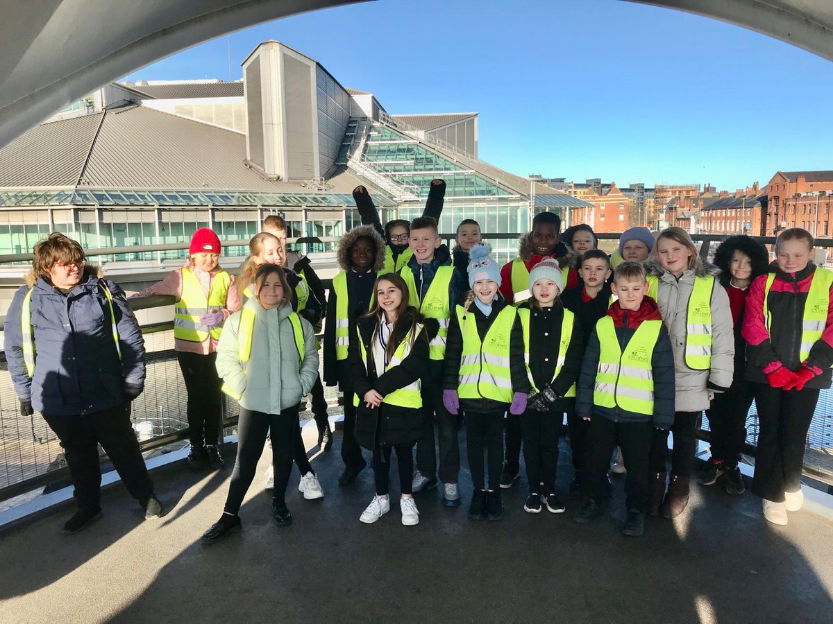 childrensuni's tweet photo. We recently had two more classes become Ambassadors of Hull! Two great days with @CleevePrimary who were fantastic ambassadors for their school ☺️⭐️ #AmbassadorsofHull https://t.co/3Zlz17J5f9
