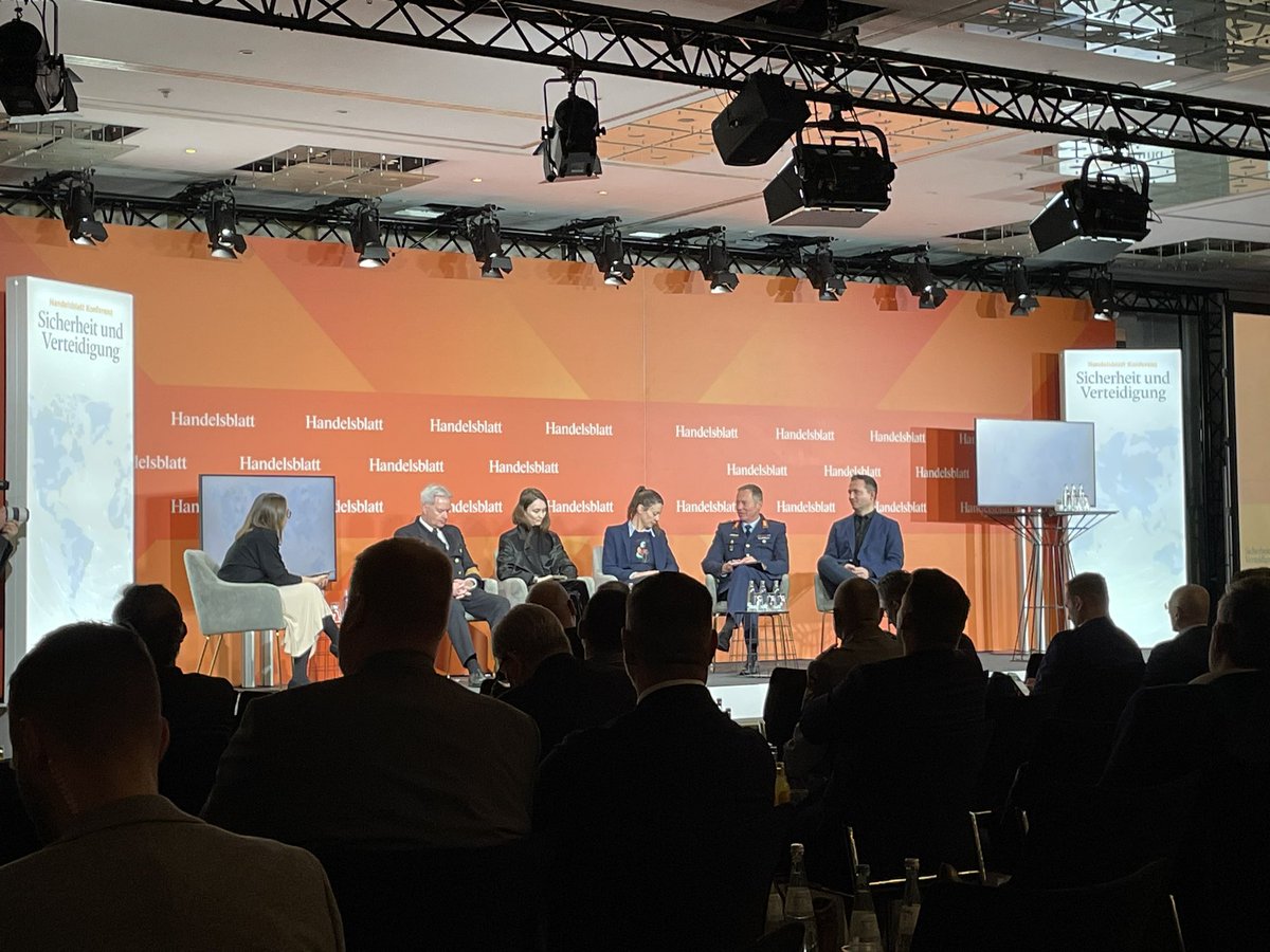 Um die “Mutter der Domänen” geht es heute auch bei der <a href="/handelsblatt/">Handelsblatt</a> Konferenz Sicherheit und Verteidigung - u.a. mit <a href="/ReginaPeldszus/">Regina Peldszus</a>, <a href="/OHB_SE/">OHB</a>, <a href="/Wachter__M/">Matthias Wachter</a> 🚀 🛰️