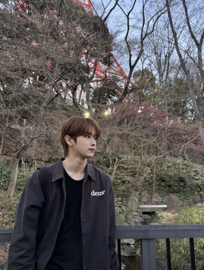 Sumgchani's tweet photo. いしょにデート行きましょ？ https://t.co/Z1qfMrub7j