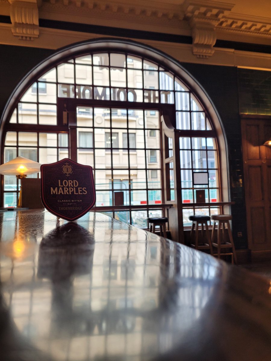 thecolmoretap's tweet photo. Am I just taking pretty photos, or do I just love Lord Marples
@thornbridge OG beer still killing it! Come get a pint of this stunning bitter
#beersnob #beerticker #beer #yummy https://t.co/ezewbOU7I1