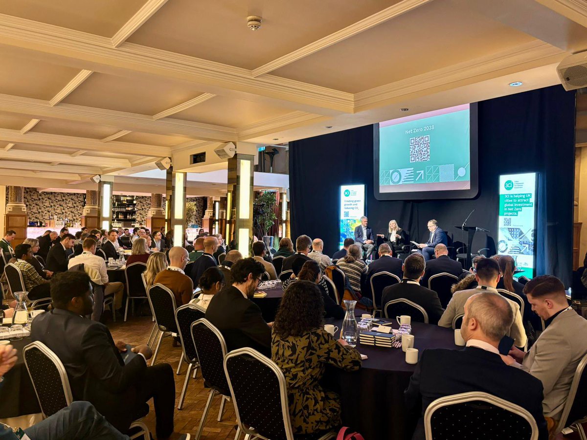 TracyBrabin's tweet photo. As Mayor, every investment decision I make must support our mission to achieve #NetZero by 2038.

The #3Ci conference in #Leeds with @olivercoppard and @GregClarkCities was a great opportunity to share some of those projects and plans with investors, banks &amp; developers. 🌱 https://t.co/4pYwLtML9I