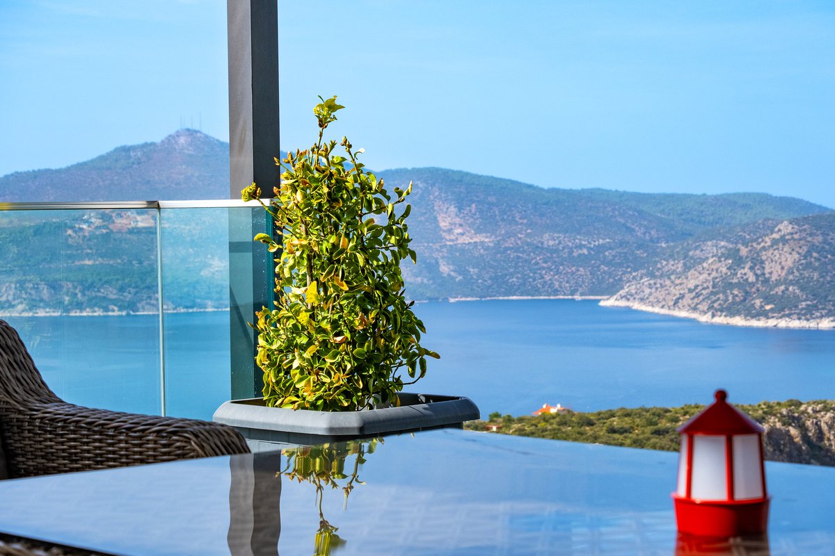 #DestinationX #Antalya #SummerVibes #Views #CoffeeLovers #Germany #airbnbtravel #airbnbdesign #AirbnbTips #Booking #luxury
