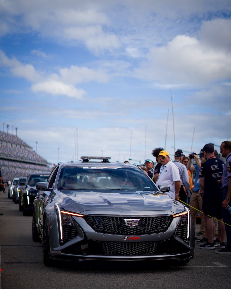 That #Rolex24 safety car tho 😮‍💨🔥