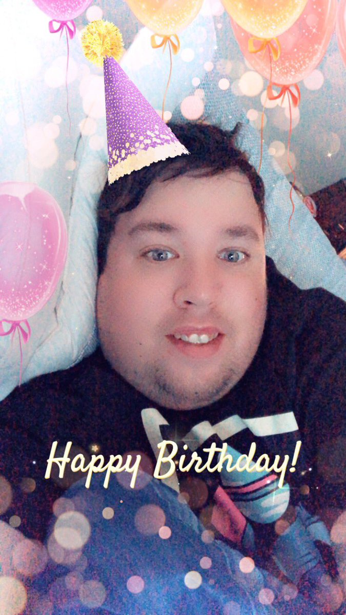 Tyrell2's tweet image. Today I’m 34!