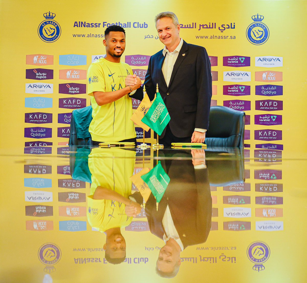 saudifootnews's tweet photo. ✅✅✅ 𝗢𝗙𝗙𝗜𝗖𝗜𝗔𝗟 : 𝗔𝘆𝗺𝗮𝗻 𝗬𝗮𝗵𝘆𝗮 𝗡𝗮𝘀𝗿𝗮𝘄𝗶 extended with 𝗔𝗹-𝗡𝗮𝘀𝘀𝗿 until 2028 ! ✍️💛💙
#News #TransfertTalk #FootballTransfert #SaudiArabia #SaudiProLeague #SPL... https://t.co/2VEncRguSu