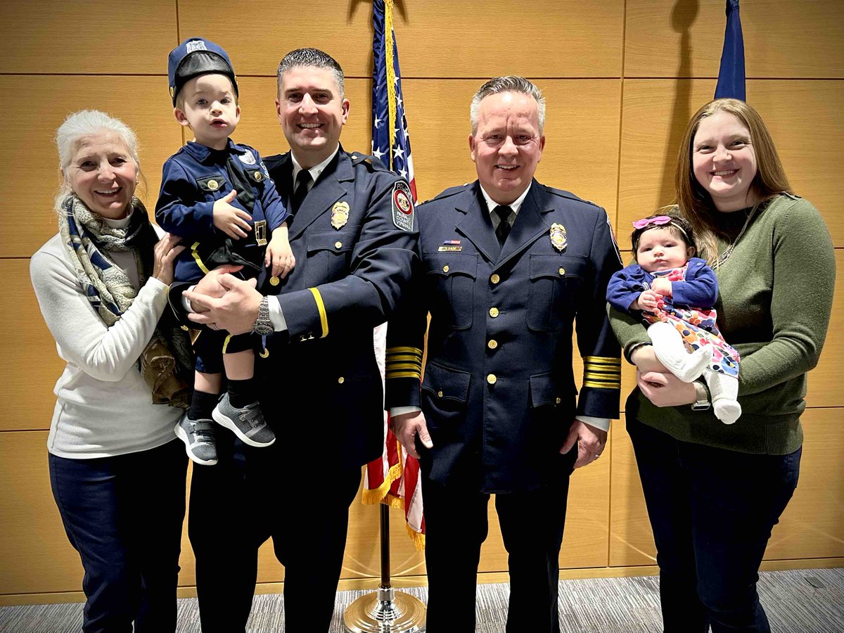 Today, <a href="/ChiefKDavis/">Chief Davis</a> proudly joined our command staff to acknowledge and congratulate our recently promoted officers and their families. Congratulations to all for their well deserved achievements! #FCPD👮‍♀️⭐️