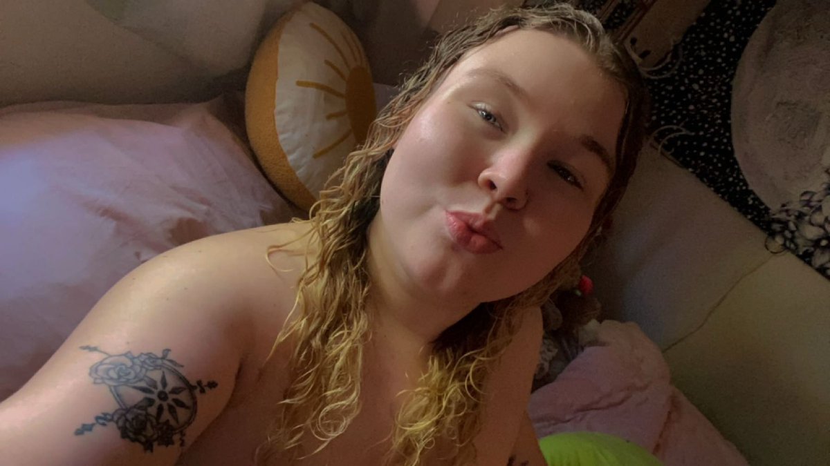 Content from xrosiegirl