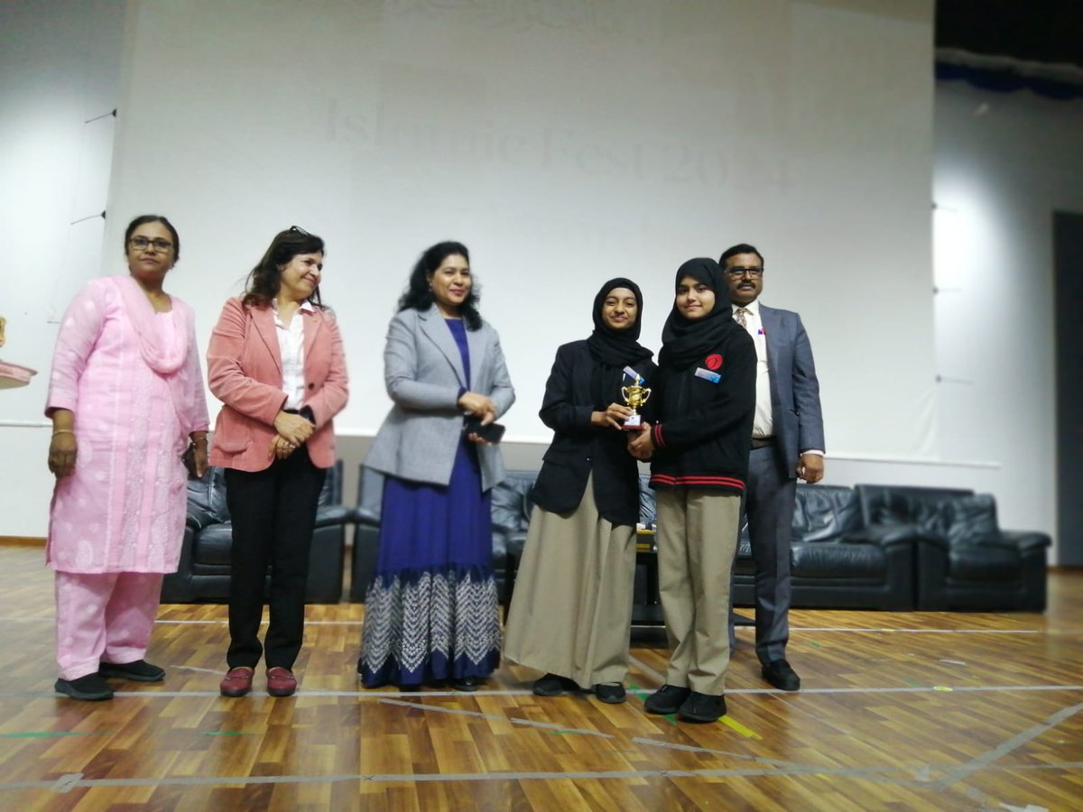 OisMsg's tweet photo. Congratulations to Inaya Afzal of Grade 8 for securing 3rd place in the Islamic project related to Science in the girl's category! Your hard work and dedication are truly commendable. Keep shining bright! #ProudMoment #ScienceProject #AchievementUnlocked https://t.co/7F9qvQQuDE