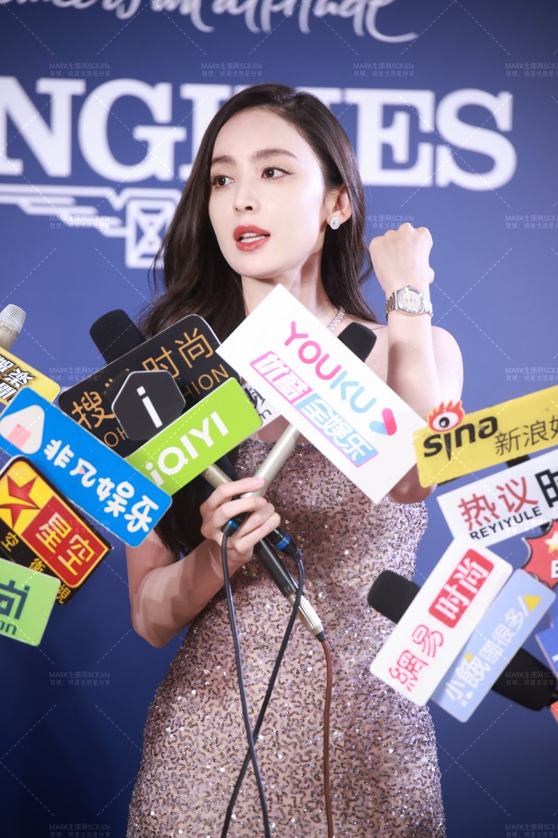 MarkSucai8's tweet photo. 独家区123
娜扎 机位2  
吊带短裙+透明高跟 （含特写）103张 ​​​
取~https://t.co/ohpPXKsEVq https://t.co/ndEEvXzb95