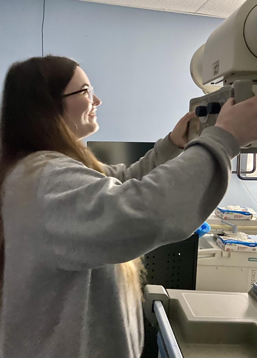 CollinsCTC's tweet photo. A New Year and a new group of Radiologic Technology students are learning how to perform mobile chest procedures with our portable X-ray machine. #CCTCworks #CCTCaded #RadTech #RadTechStudent https://t.co/JPZRzeDAsA
