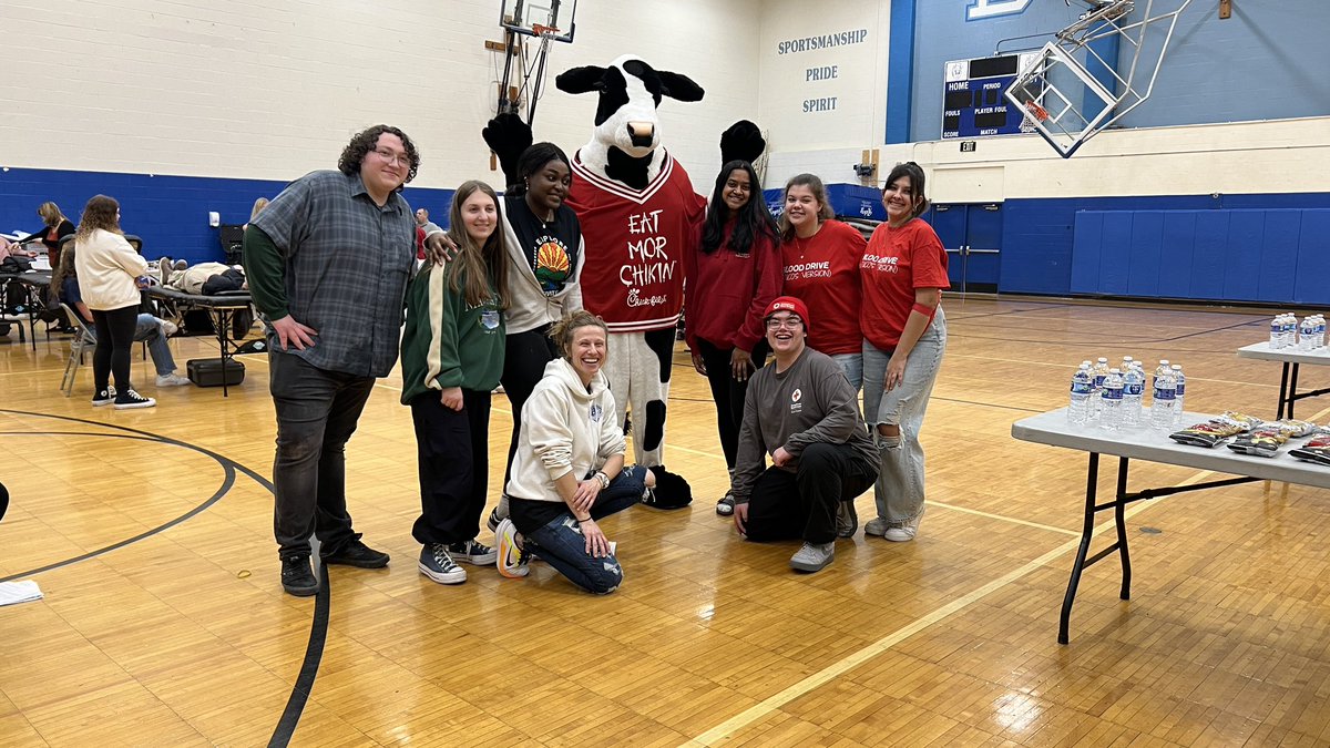 Brunswick High School Student Council tweet media