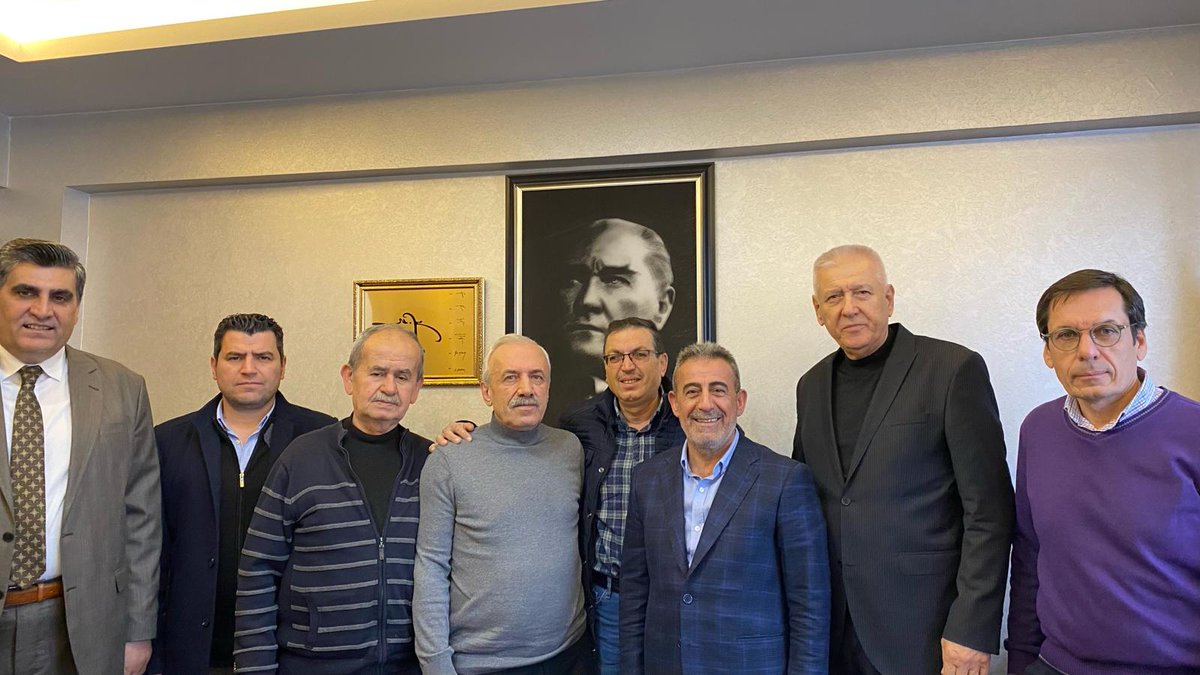 Cevdetcayir35's tweet photo. Altındağ Esnaf ve Sanatkarlar Kredi ve Kefalet Kooperatifi Başkanı Mehmet Semerci ve Yönetimine ziyarette bulunduk. Nazik misafirperverlikleri için teşekkür ederiz. https://t.co/aXmZ9hvEzs