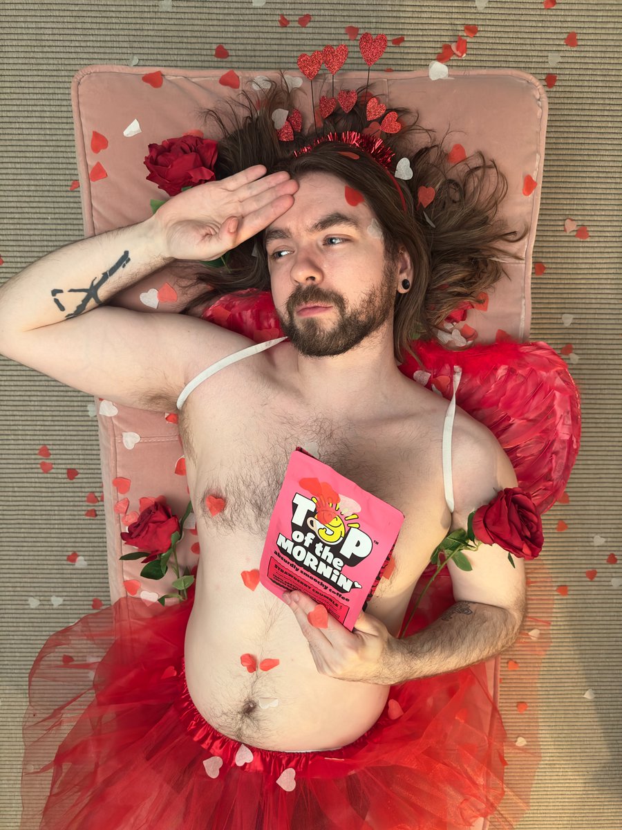 Jacksepticeye's tweet image. I know EXACTLY how to market our Strawberry Crumble flavoured coffee!