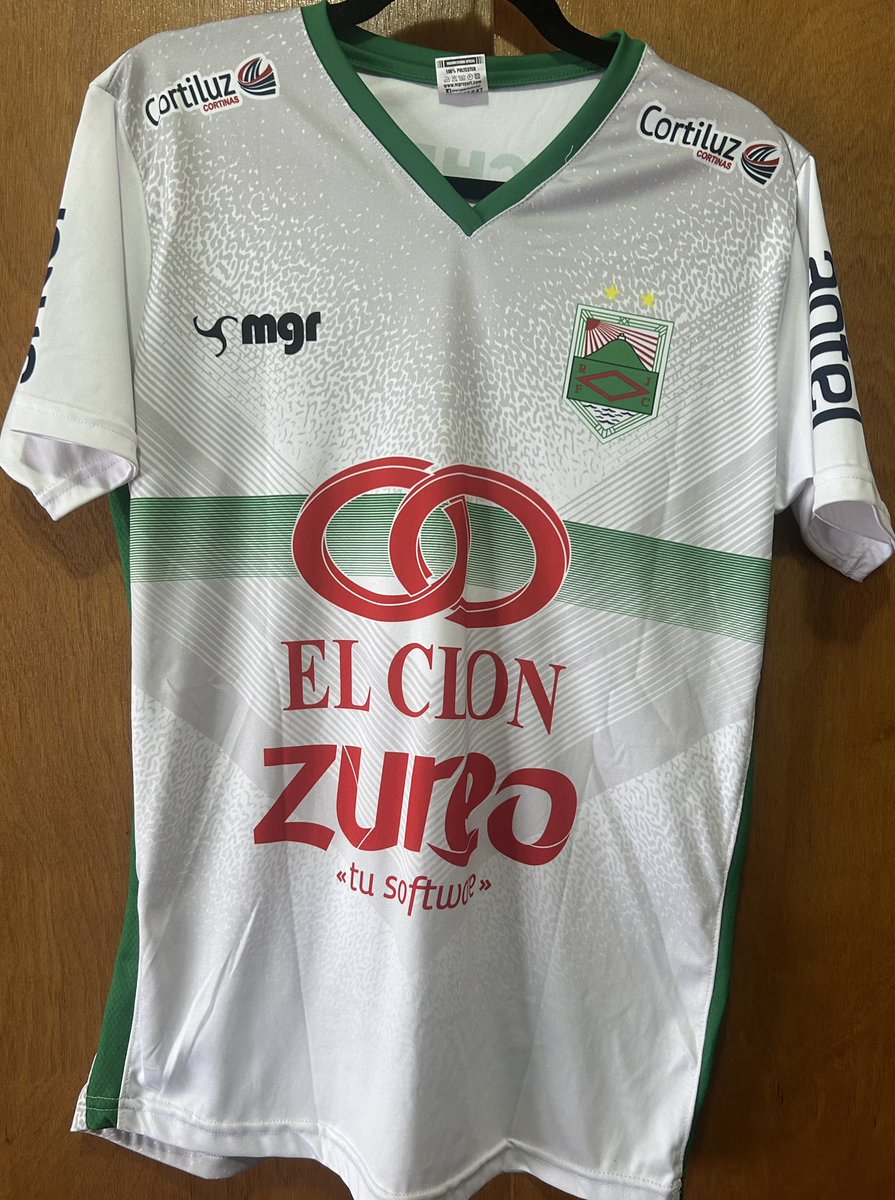 RamplaJFC1914's tweet photo. SORTEO

¿Querés ganarte la camiseta del ascenso?
Las de: 
- Jonathan Toledo 
- Emi Mozzone @emimozz23 

Condiciones:
- Seguir esta cuenta @RamplaJFC1914 
- RT a este tweet

Los ganadores los estaré anunciando el domingo.

Vamos Rampla 🔴🟢 https://t.co/3Nftm5v5y3