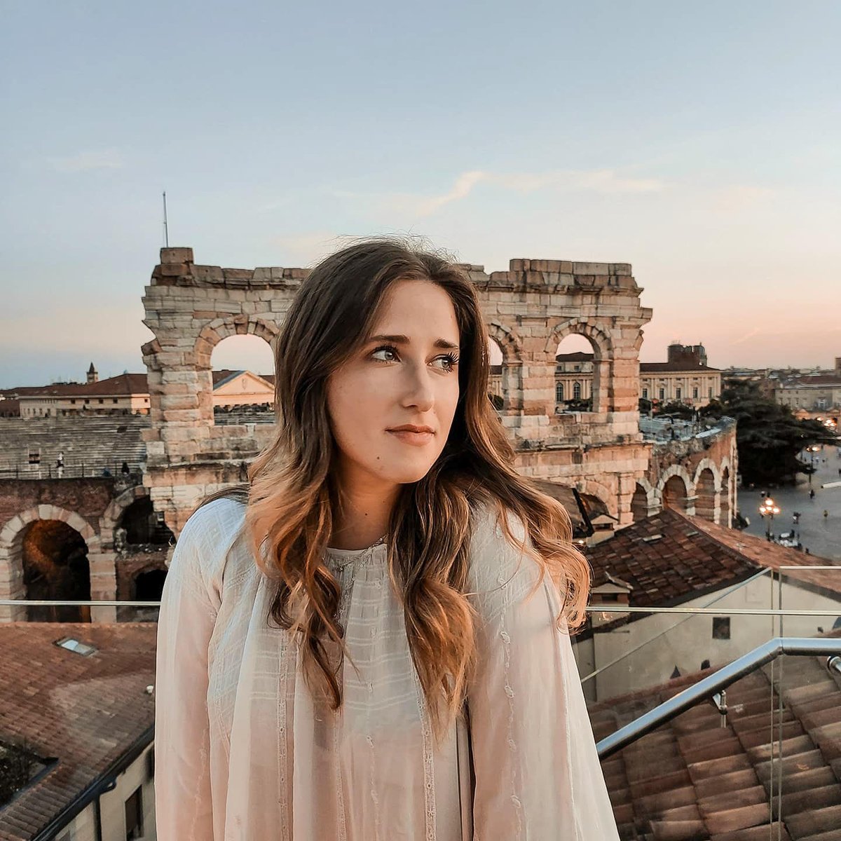 It's hashtag #Timetowine with @JessycaLewis and @TulliaMantella February 2nd, 2024 She is a MA graduate in Comparative Literature & Cultures from the University of Verona. She works as an International PR Account Manager at StudioCru, a agency focused on wine & food promotion.
