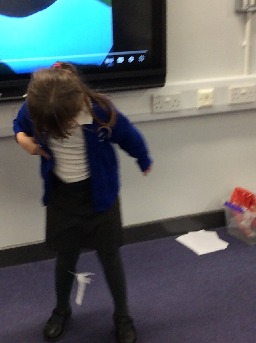 NectonY2's tweet image. We were showing our understanding of scientific concepts  today in Maple class, as we made models explaining different stages of the life-cycle of a plant. @NectonPrimary 🌱🌻