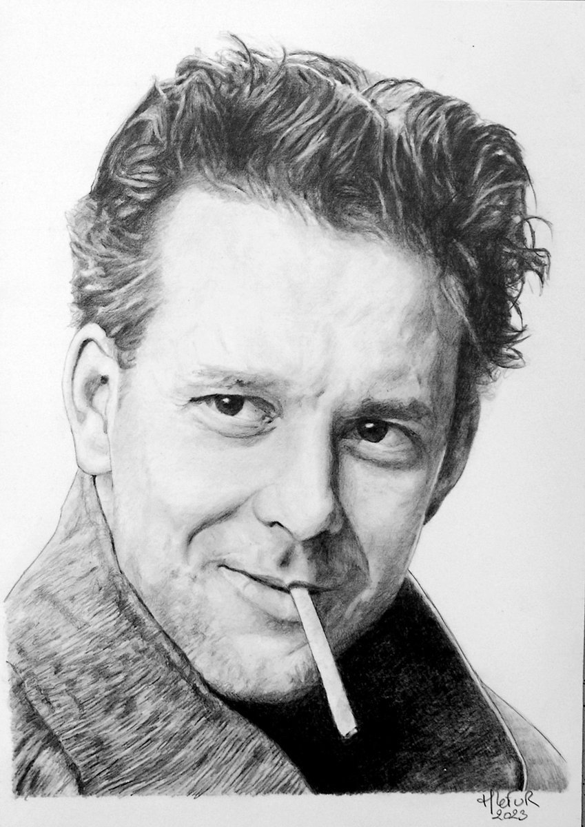 Mickey Rourke 
Dessiné aux crayons graphite 
Sur une feuille A4 Bristol 
#mickeyrourke #dessin #crayons #graphite #art #realismart #graphiteart