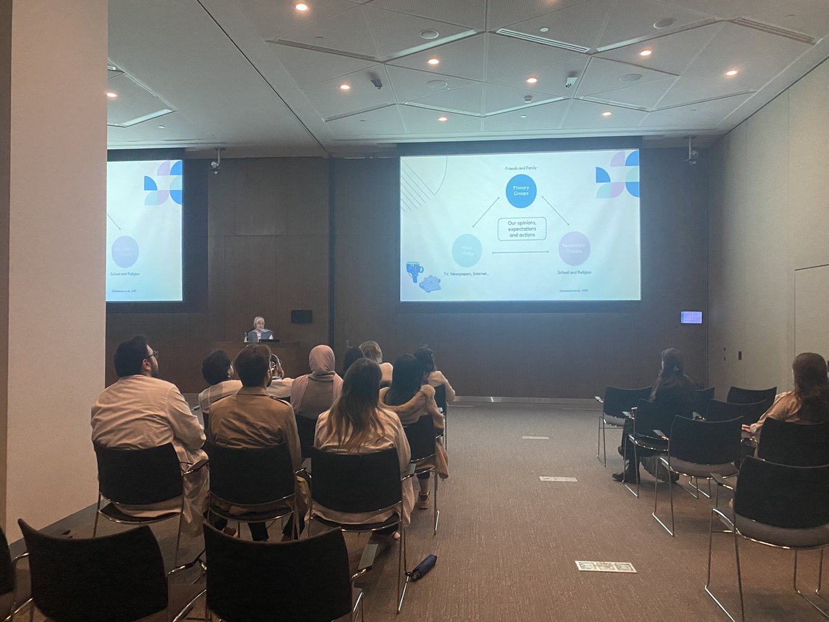 AubmcPsychiatry's tweet photo. 🌟Dr. Roua Abbas, PGY1, presented an exciting Journal Club today on the “Portrayal of Mental Illness by the Media”. 📲📺
What followed was an intriguing discussion shedding light on the importance of mental health awareness efforts 💪🏻 @98_roua https://t.co/5Blup6gMfN
