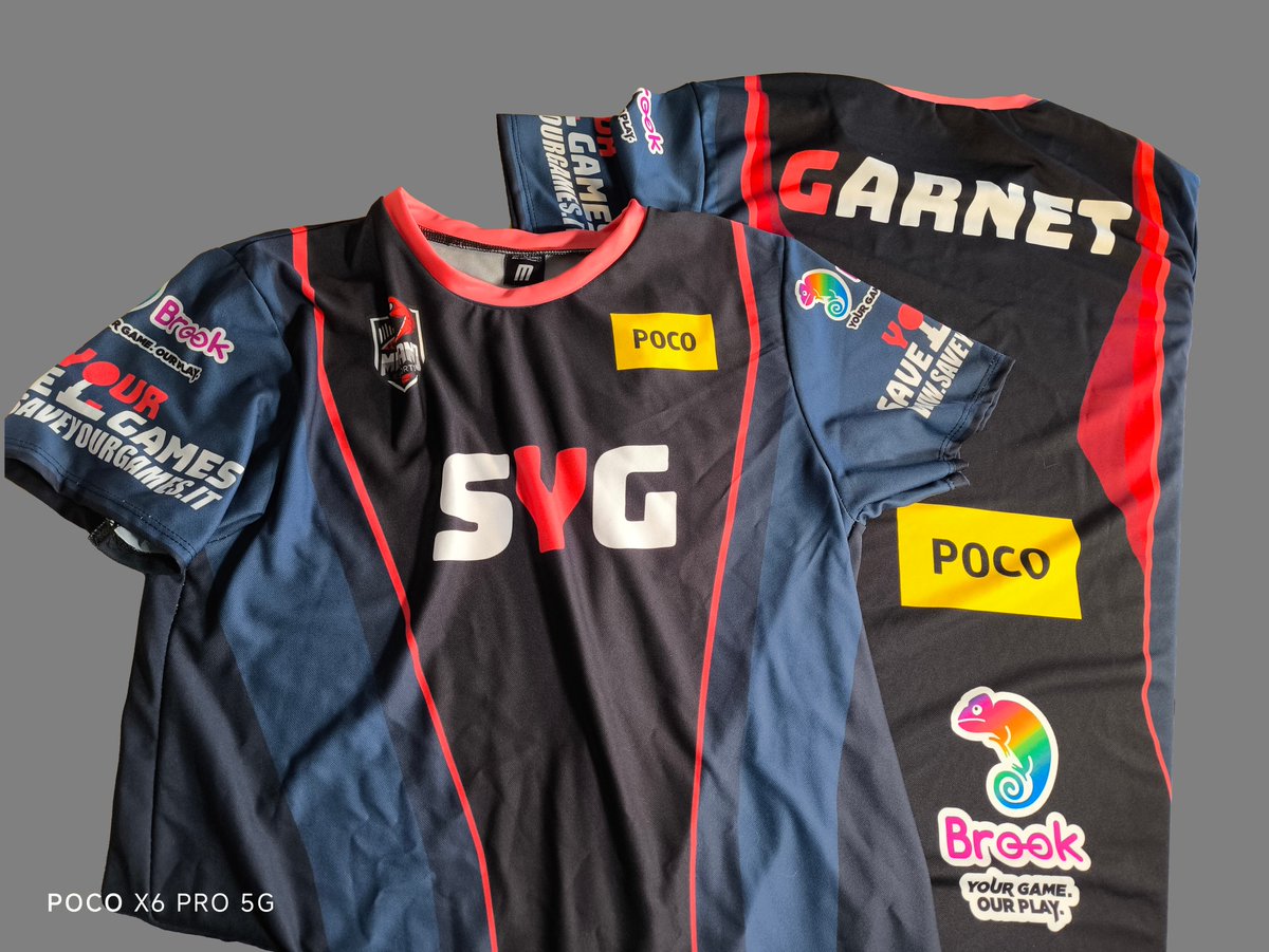 The new T-shirt designed by our friend A.X.N (@AkuXNeo ) will follow us to fight  from USA to JAPAN FOR THIS 2024
First: Hollywood we're coming.... Powered by Poco X6 series and Brook Accessory!

#tshirts  #Esport #POCO #BROOK #SF6